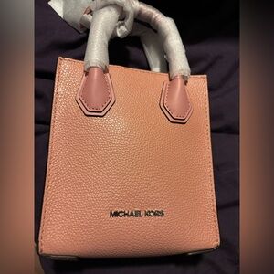 Michael Kors MERCER Michael Kors EXTRA-SMALL PEBBLED LEATHER CROSSBODY BAG